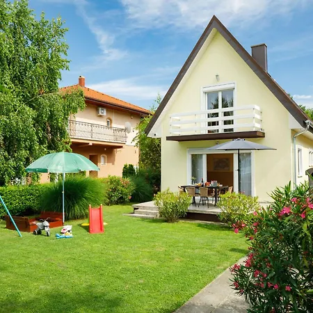 Hanna By Interhome Nyaraló