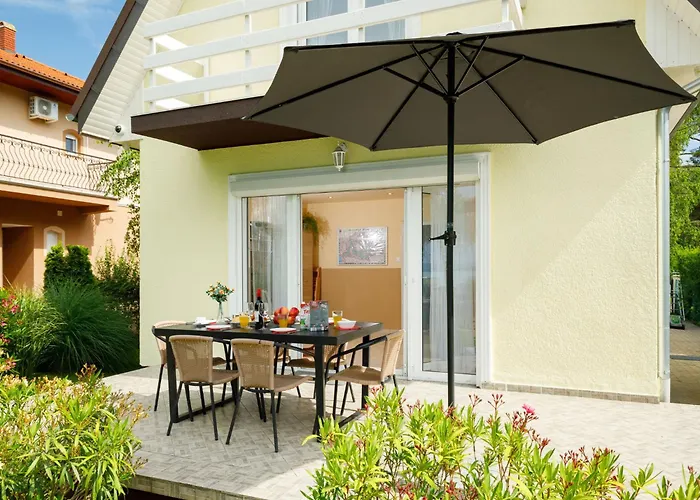 Hanna By Interhome * 巴拉通雷勒